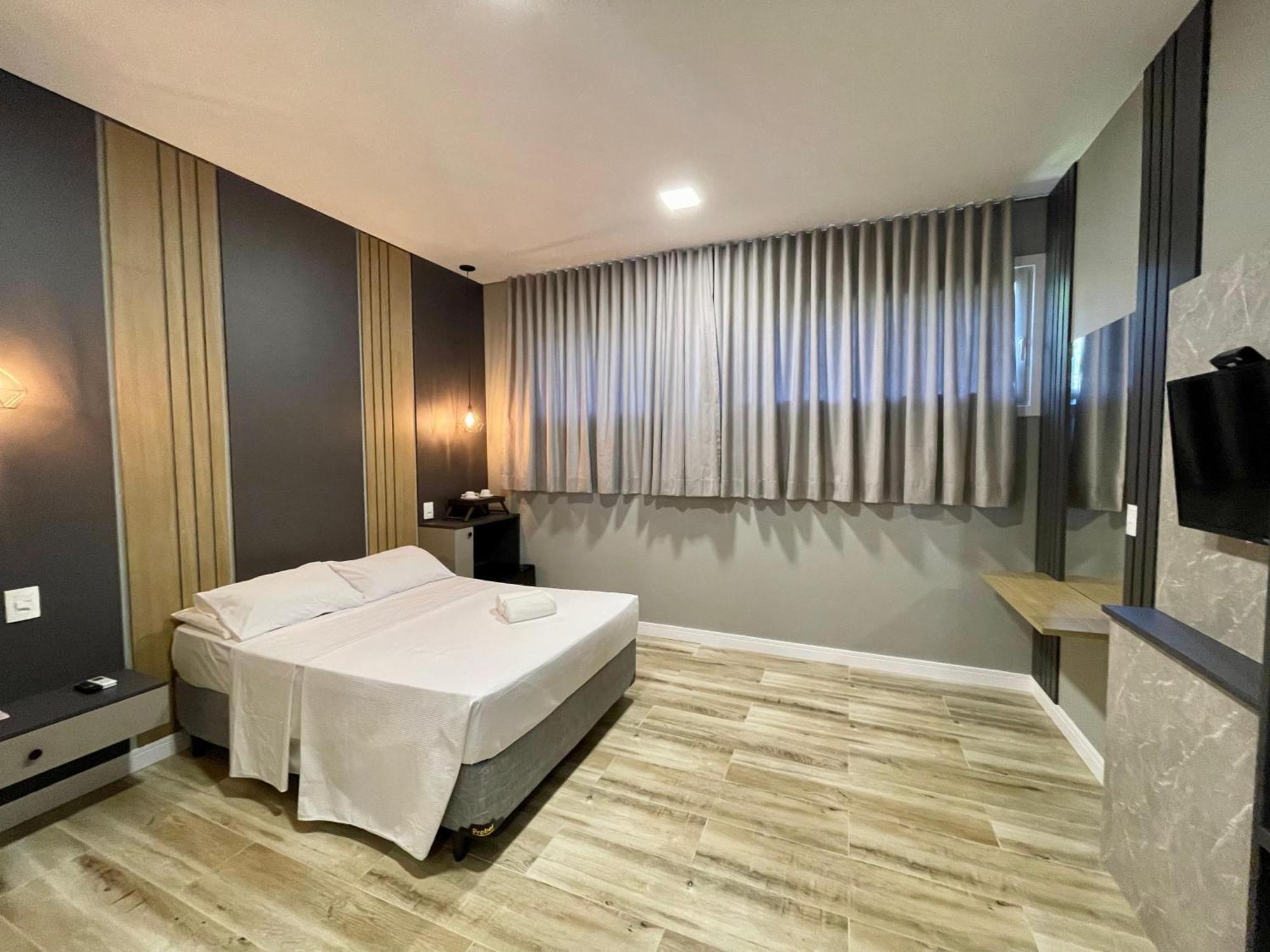 Eleganz Suites Exclusive Centro 格拉玛多 外观 照片