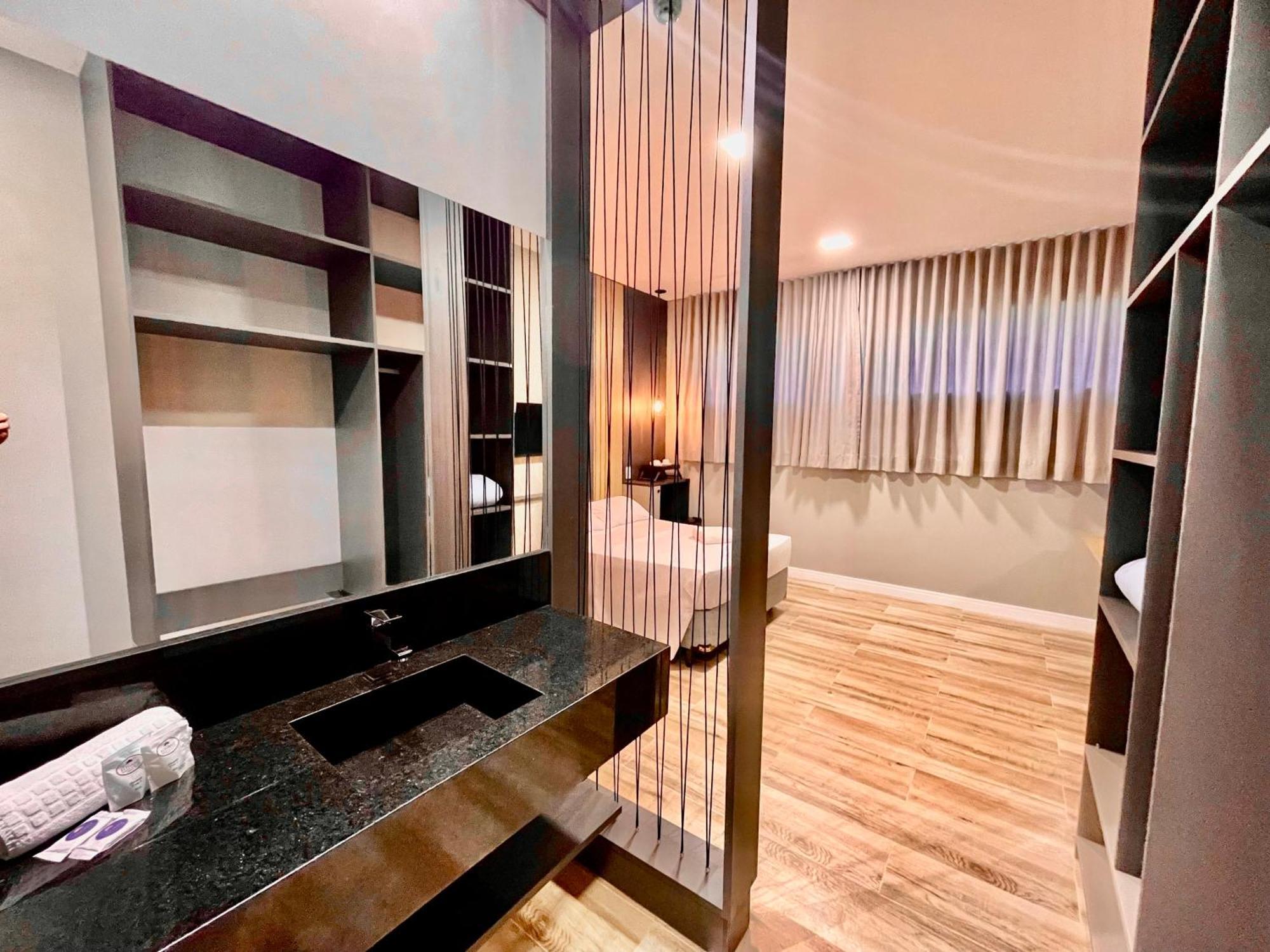 Eleganz Suites Exclusive Centro 格拉玛多 外观 照片