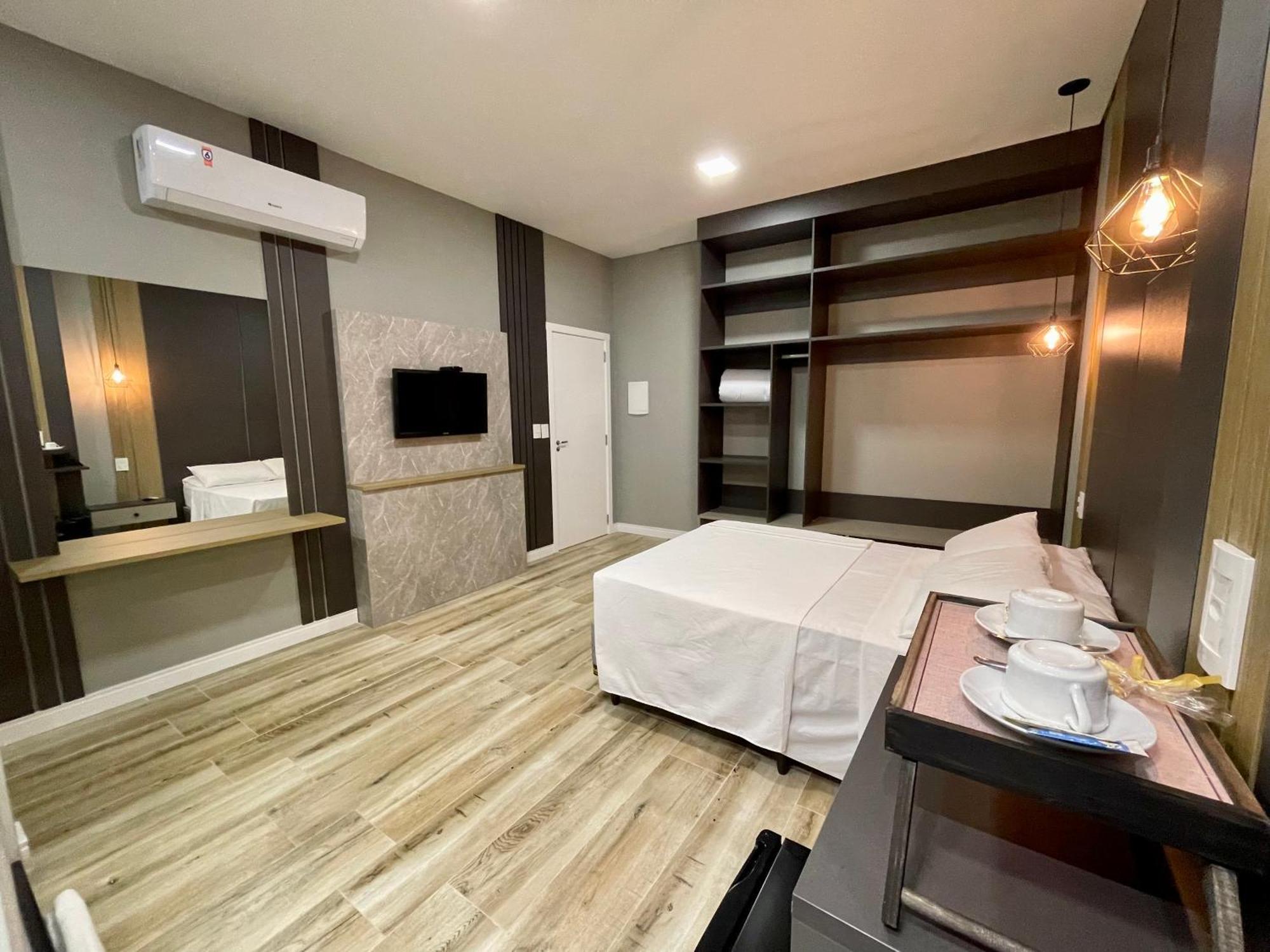Eleganz Suites Exclusive Centro 格拉玛多 外观 照片