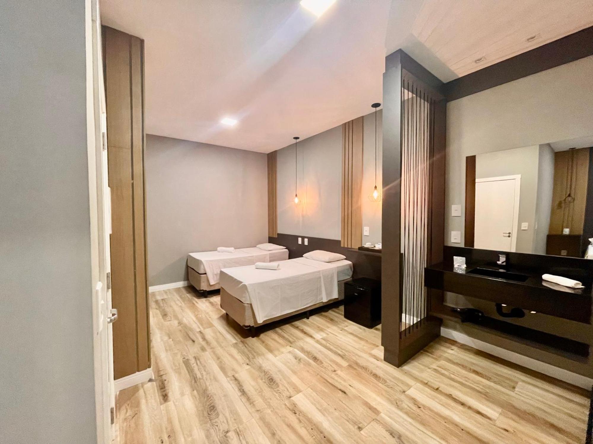 Eleganz Suites Exclusive Centro 格拉玛多 外观 照片
