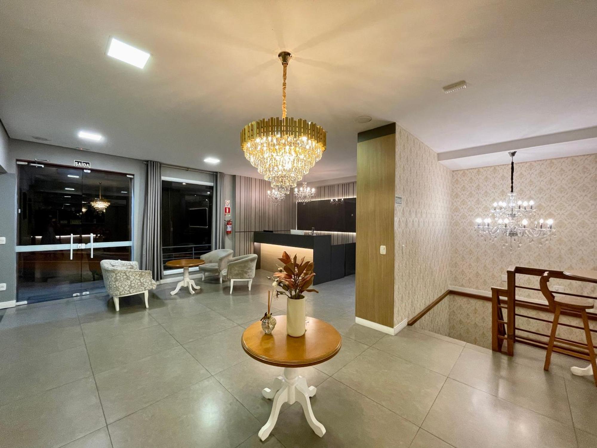 Eleganz Suites Exclusive Centro 格拉玛多 外观 照片